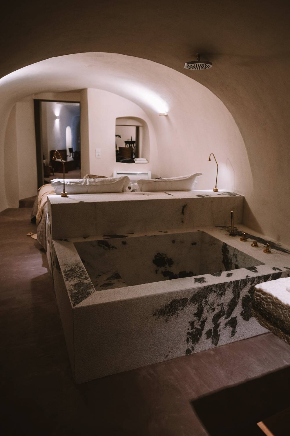 BlueDomesRetroStoryPreview 0007