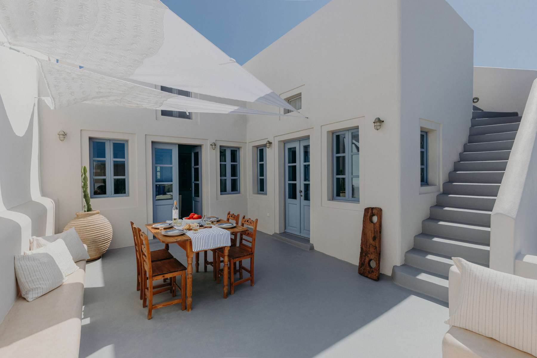 Spitia_Santorini_Blue_Door_Villa_06