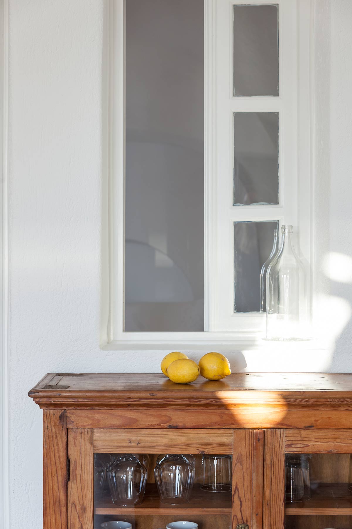 fishermans cave house spitia santorini 6