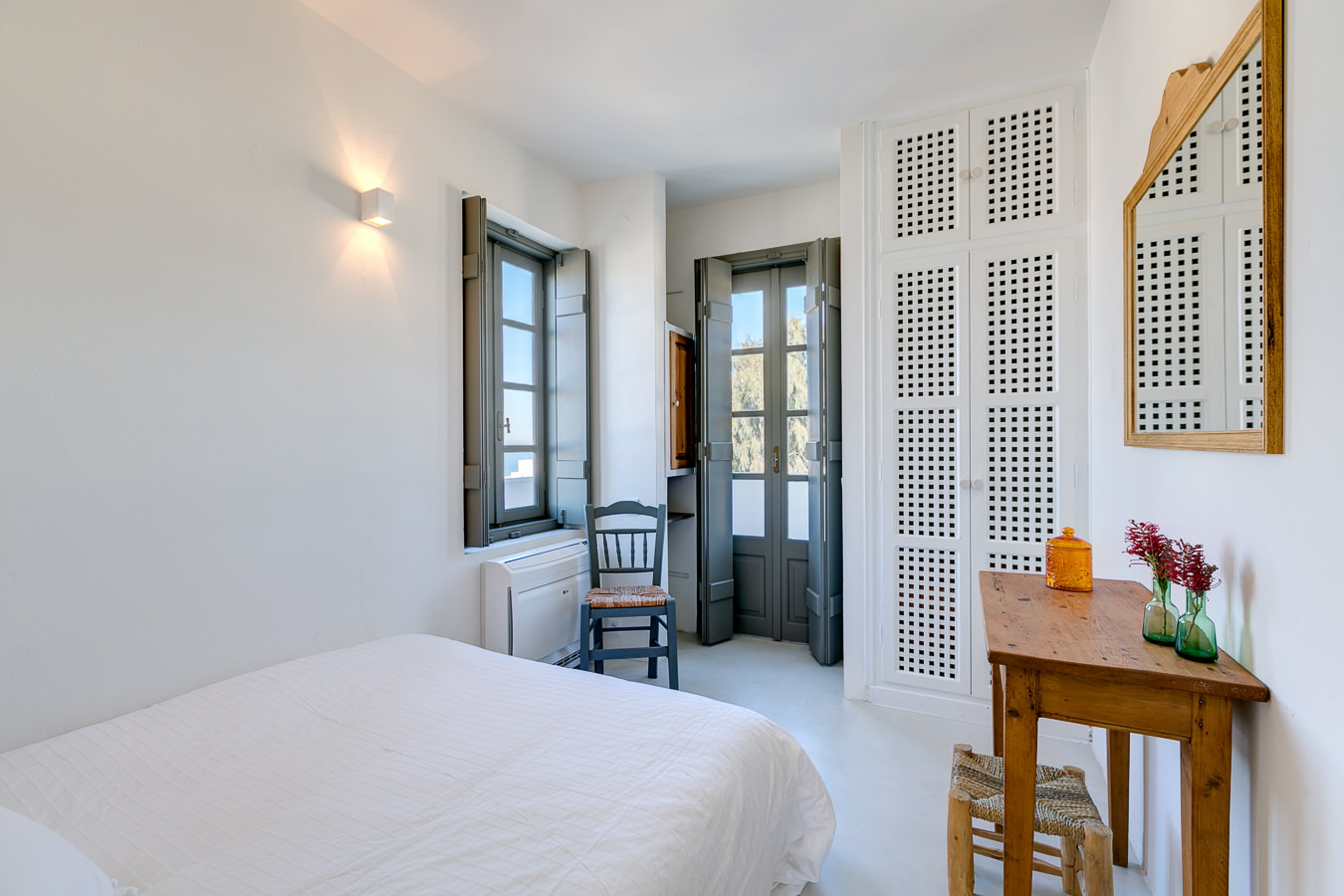 spitia santorini oia accommodation 3